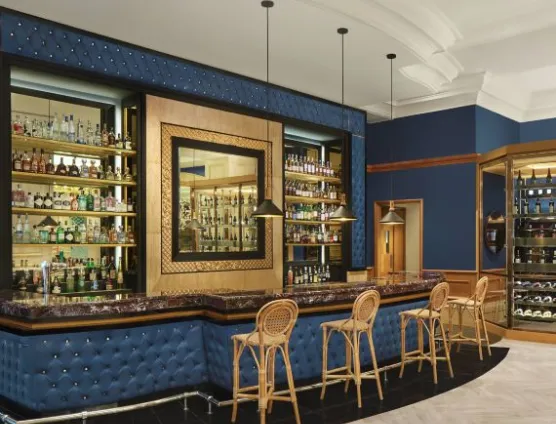 HOtel
REstaurant
CAfe